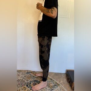 BDG urban outfitters acid wash joggers with two side pockets, one back pocket.